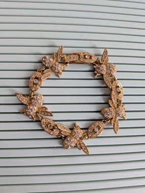 Vintage Joan Rivers Crystal Gold Bee Bracelet